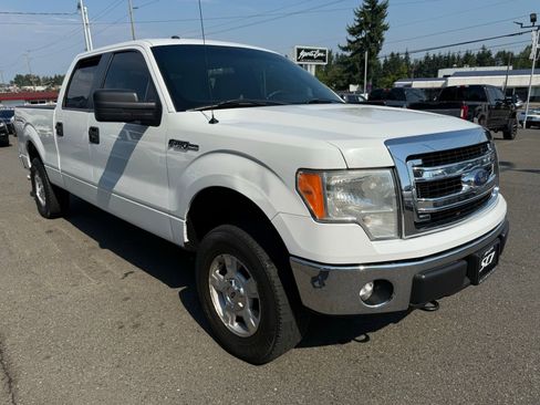 Used 2013 Ford F150 XLT w/ Trailer Tow Pkg image 3