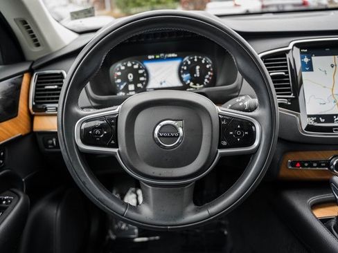 Used 2022 Volvo XC90 T6 Momentum w/ Advanced Package image 30