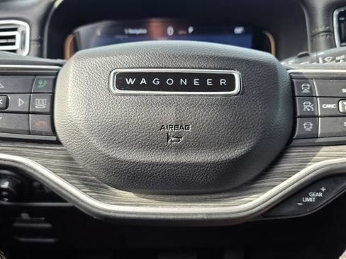 Used 2024 Jeep Wagoneer Series II w/ Flexible Seating Group RWD image 30