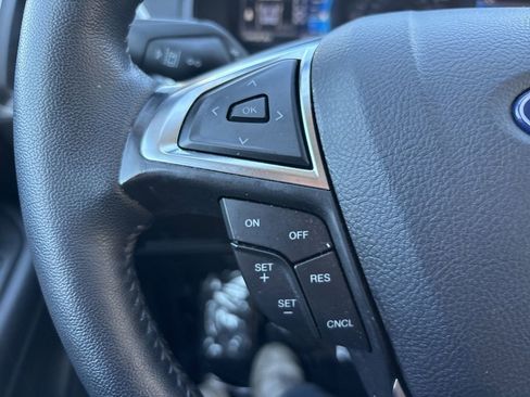 Used 2024 Ford Edge SEL w/ Convenience Package image 35