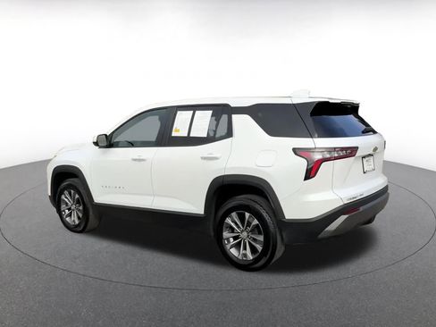 Used 2025 Chevrolet Equinox LT image 10