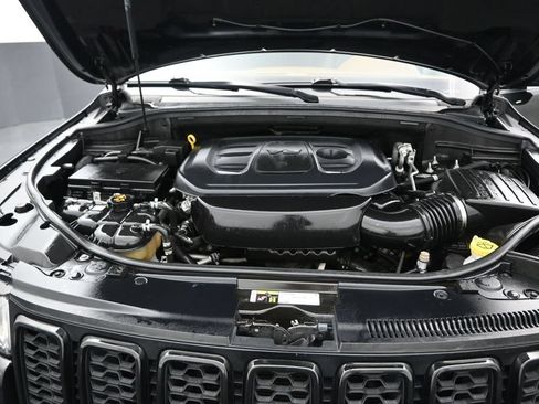 Used 2019 Jeep Grand Cherokee Summit w/ Trailer Tow Group IV RWD image 16