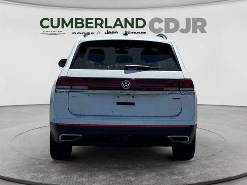 Used 2024 Volkswagen Atlas SE AWD/4WD image 5