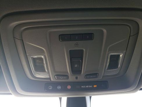 Used 2020 Chevrolet Silverado 1500 LT w/ All-Star Edition image 31