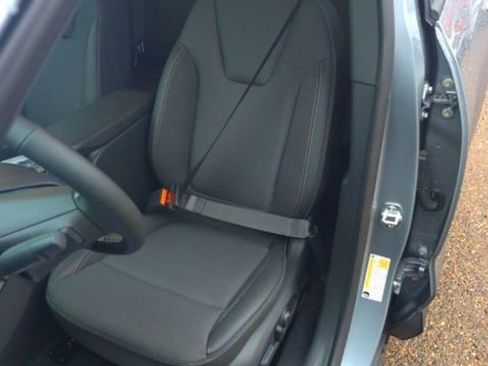 Used 2026 Buick Encore GX Preferred w/ Comfort Package image 9