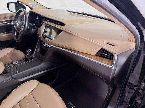 Used 2020 Cadillac XT5 Premium Luxury w/ Platinum Package AWD/4WD image 31