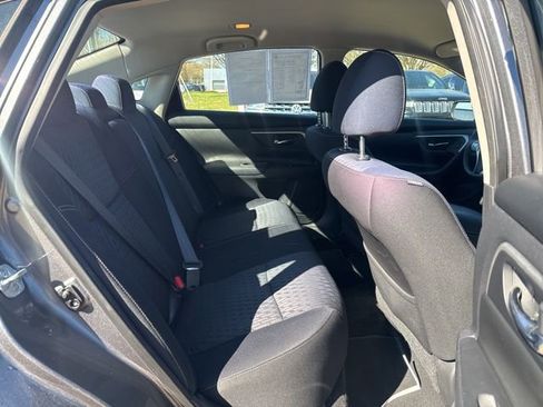Used 2017 Nissan Altima 2.5 SV image 12