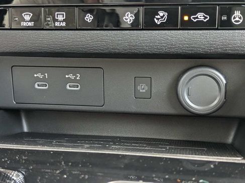 New 2026 Mitsubishi Outlander SE FWD image 31