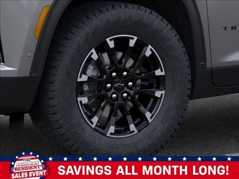 New 2026 Chevrolet Traverse Z71 w/ Enhanced Driving Package image 9