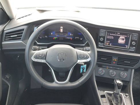 Certified 2024 Volkswagen Jetta S FWD image 19