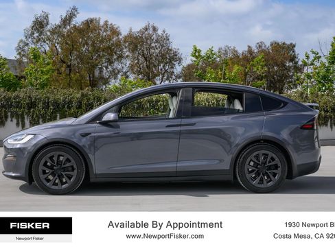 Used 2023 Tesla Model X AWD/4WD image 2
