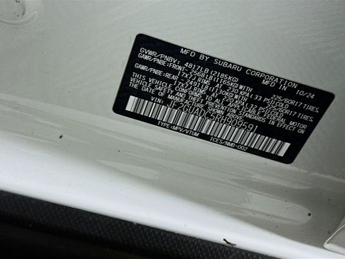 Used 2024 Subaru Crosstrek 2.0i Premium image 12