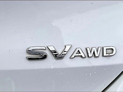 Used 2017 Nissan Rogue SV AWD/4WD image 28