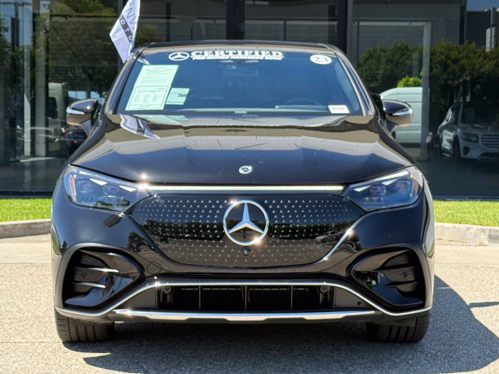Used 2023 Mercedes-Benz EQE 350+ SUV w/ AMG Line Exterior Package image 5