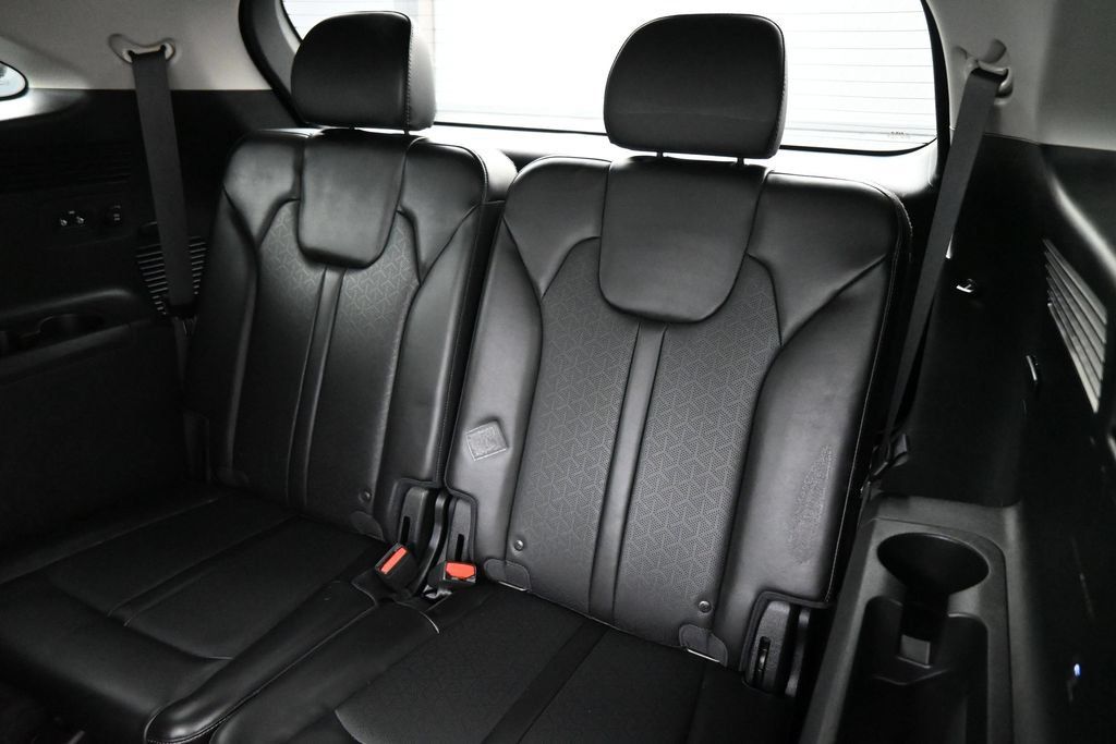 Used 2023 Kia Sorento SX FWD image 19