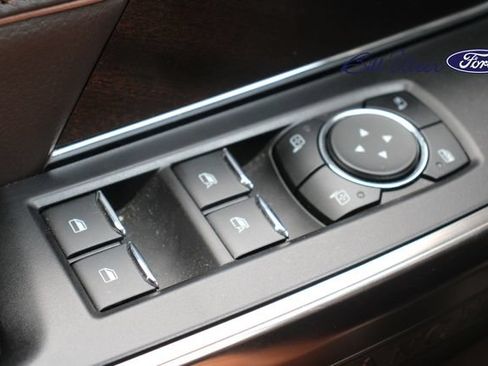 Used 2022 Ford F150 King Ranch w/ Equipment Group 601A High AWD/4WD image 23