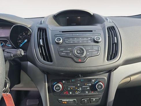 Used 2018 Ford Escape SE image 10