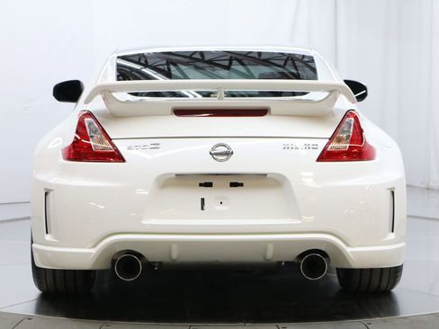 Used 2009 Nissan 370Z NISMO image 6