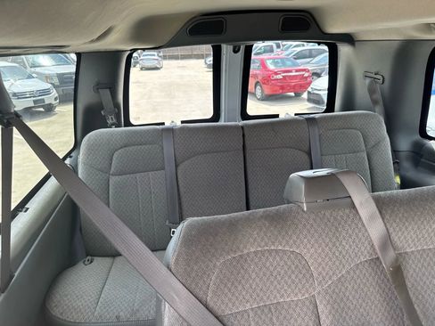 Used 2011 Chevrolet Express 2500 LS image 28