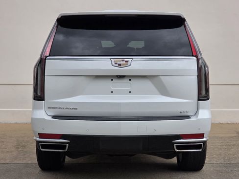 Used 2021 Cadillac Escalade Premium Luxury Platinum AWD/4WD image 4