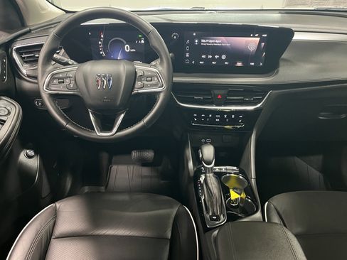 Used 2025 Buick Encore GX Avenir w/ Avenir Technology Package image 11