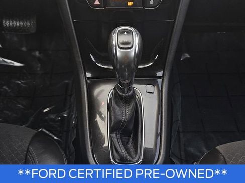 Used 2021 Buick Encore Preferred image 19