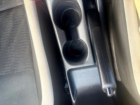 Used 2021 Nissan Versa SV image 30