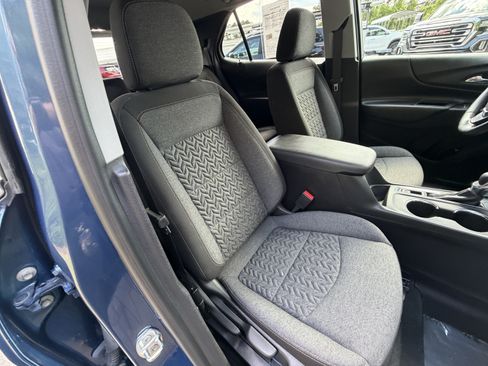 Used 2024 Chevrolet Equinox LT FWD image 20