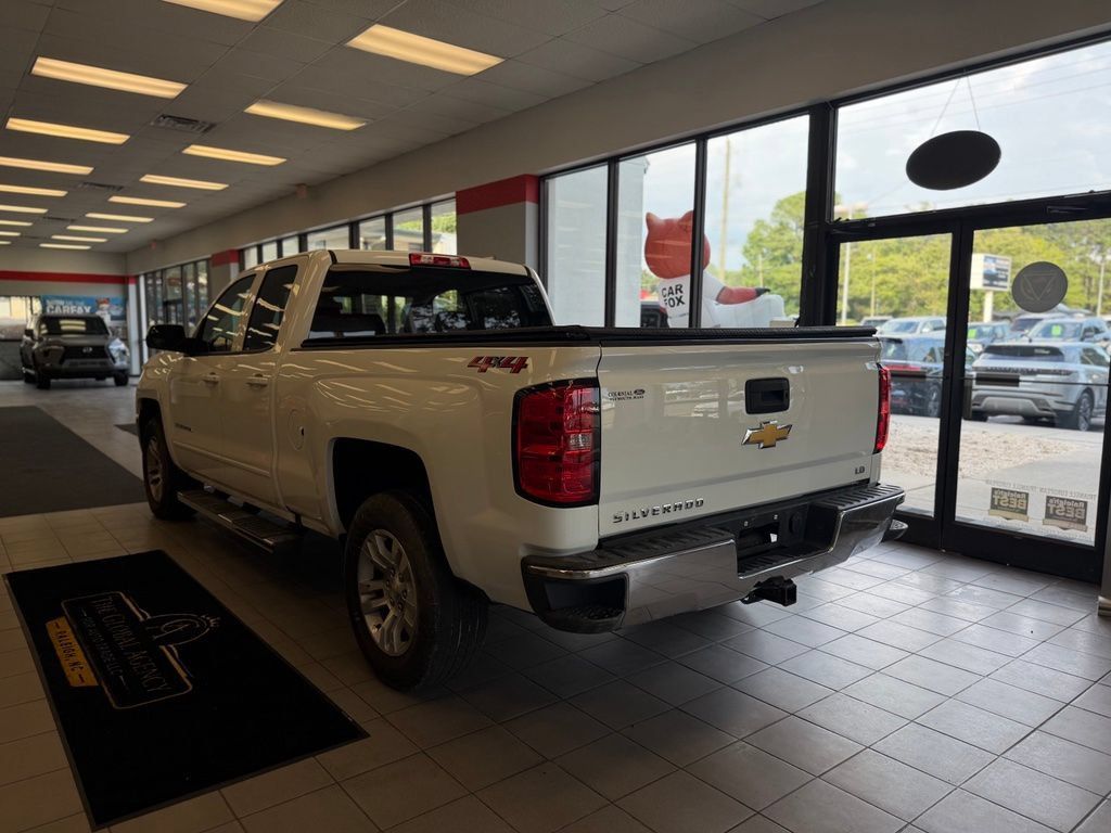 Used 2019 Chevrolet Silverado 1500 LT w/ All Star Edition AWD/4WD image 4