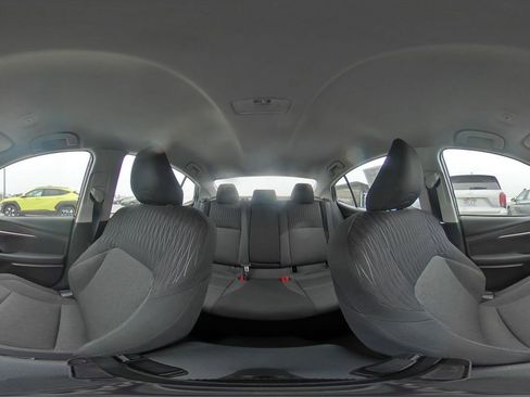 Used 2025 Toyota Camry LE image 40