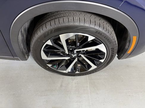 Used 2024 Mitsubishi Outlander SE image 11