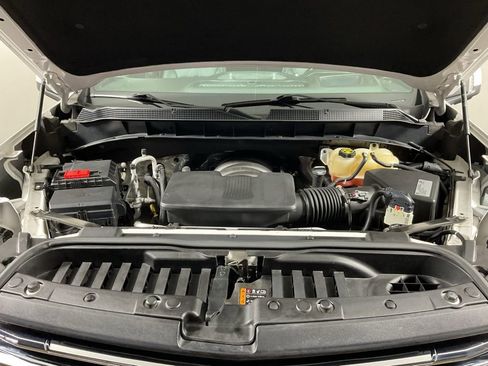 Used 2019 Chevrolet Silverado 1500 High Country w/ High Country Premium Package image 9