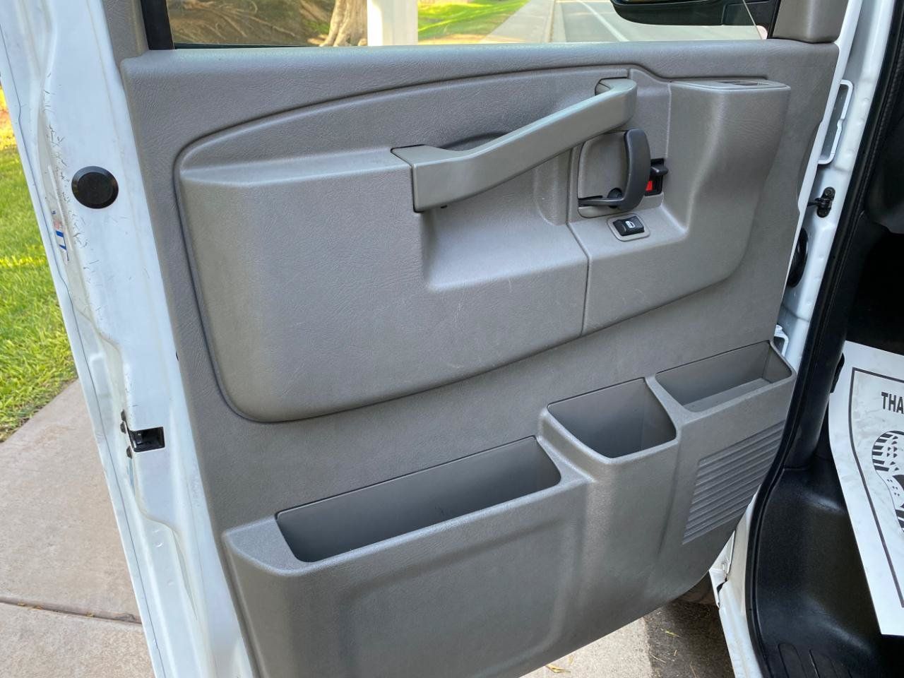 Used 2019 Chevrolet Express 3500 LT w/ LT Preferred Equipment Group RWD image 23