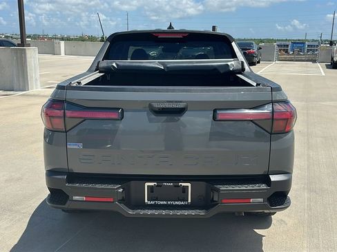 Used 2022 Hyundai Santa Cruz SE FWD image 11