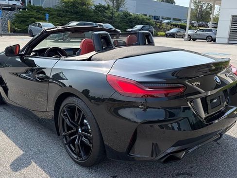 Used 2023 BMW Z4 M40i w/ Premium Package RWD image 2