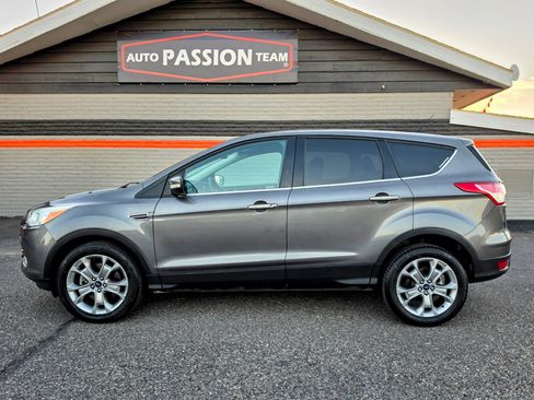 Used 2013 Ford Escape SEL image 2