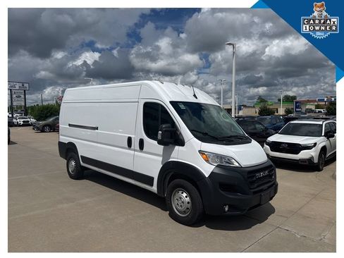 Used 2024 RAM ProMaster 2500 w/ Convenience Group FWD image 3