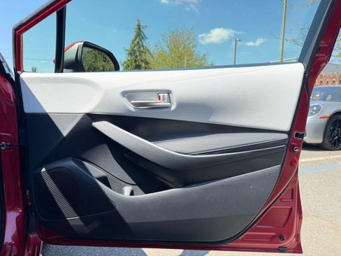 Used 2021 Toyota Corolla SE w/ Carpet Mat Package (TMS) FWD image 27