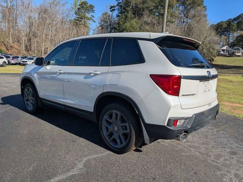 Used 2023 Honda Passport EX-L image 4