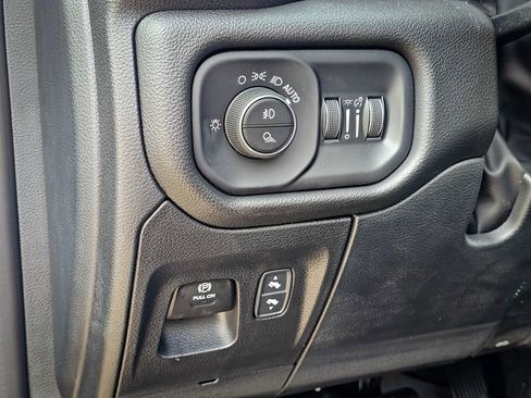 Used 2025 RAM 1500 Big Horn image 14