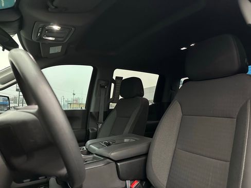 Used 2024 Chevrolet Silverado 1500 Custom image 14