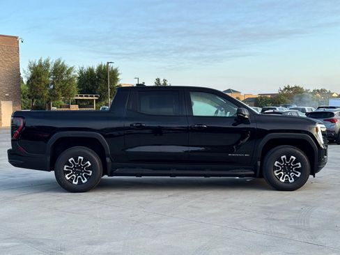 Used 2026 GMC Sierra EV Elevation image 7