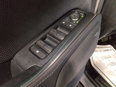 Used 2024 Lexus GX 550 image 29