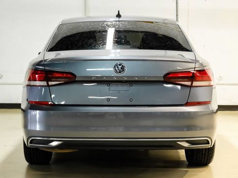 Used 2021 Volkswagen Passat 2.0T S FWD image 9