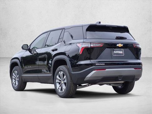 New 2026 Chevrolet Equinox LT w/ Safety and Technology Package FWD image 7