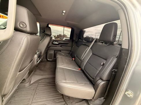 Used 2023 GMC Sierra 1500 SLT w/ SLT Premium Package AWD/4WD image 32