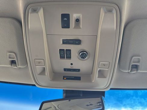 Used 2015 GMC Yukon XL Denali w/ Touring Package image 27