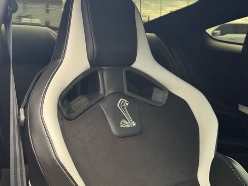 Used 2022 Ford Mustang Shelby GT500 w/ Technology Package image 64