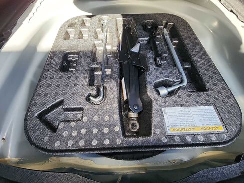 Used 2023 Toyota Corolla LE image 24