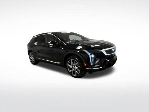 New 2026 Cadillac Optiq Luxury 2 w/ LPO, Floor Liner Package image 51